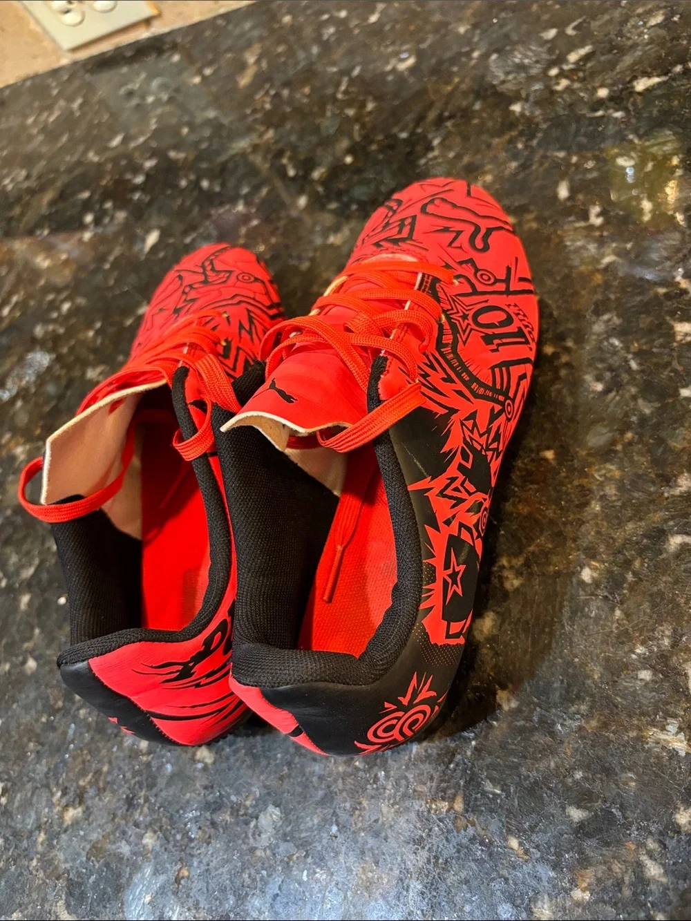 Puma X Christian pulisic soccer cleats! Youth 4